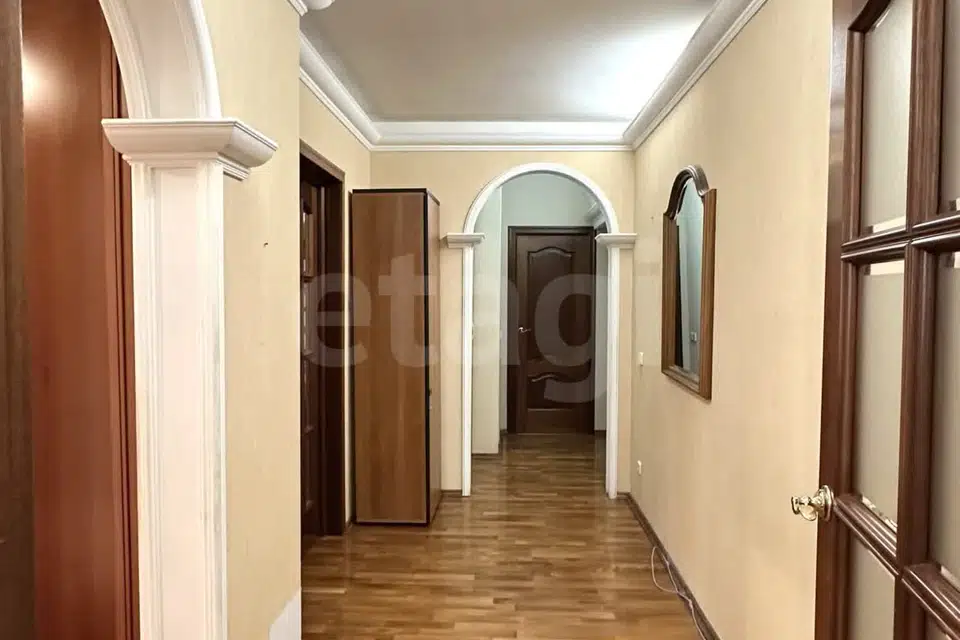 Продаётся 4-комнатная квартира, 89.5 м²