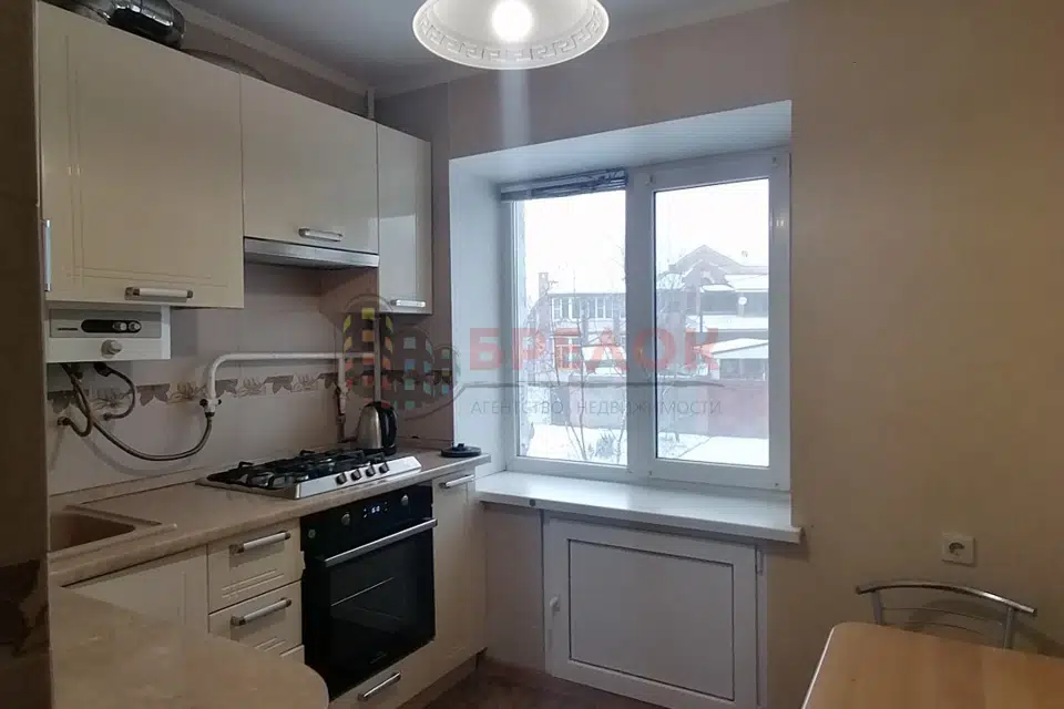 Продаётся 3-комнатная квартира, 62.4 м²