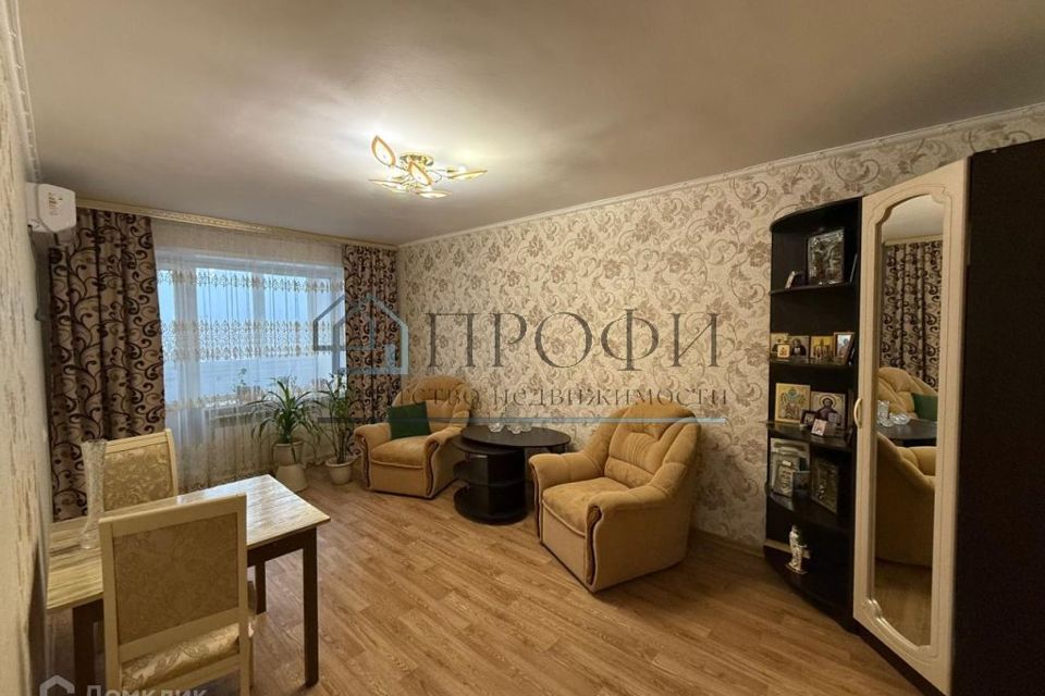 Продаётся 3-комнатная квартира, 58.3 м²