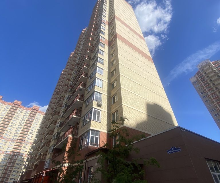 Продаётся 1-комнатная квартира, 42 м²