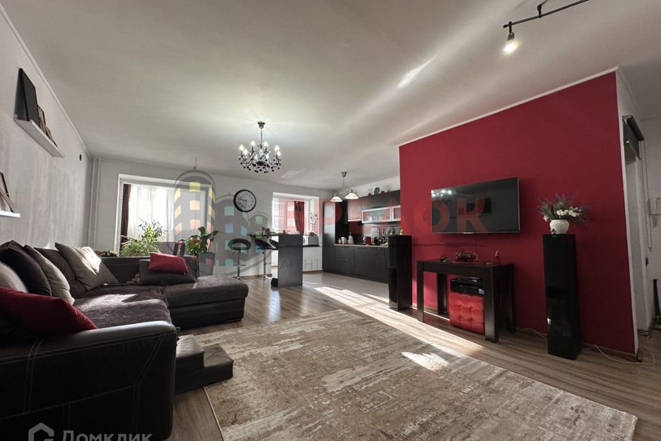 Продаётся 2-комнатная квартира, 76.4 м²