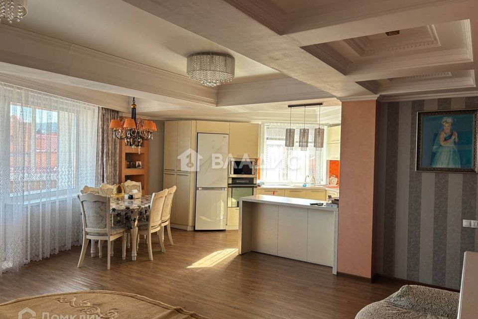 Продаётся 3-комнатная квартира, 89.9 м²