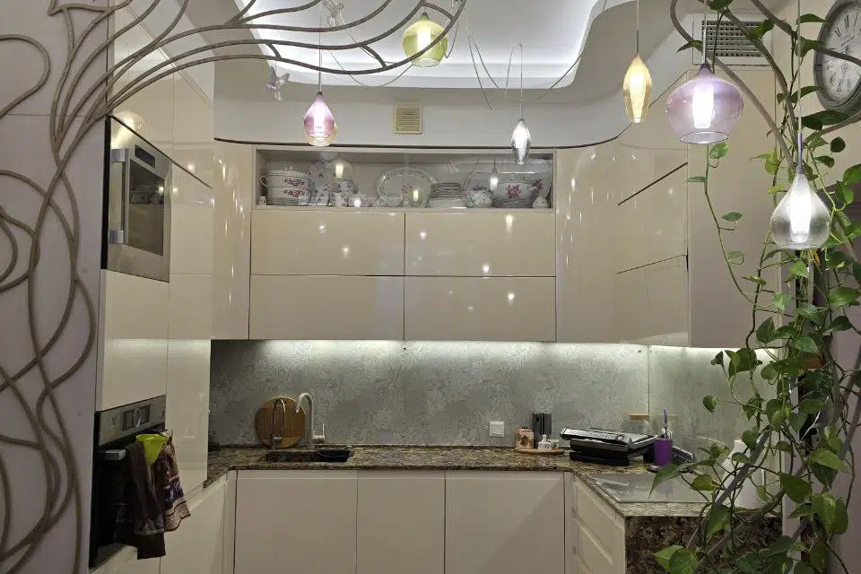 Продаётся 4-комнатная квартира, 85.7 м²