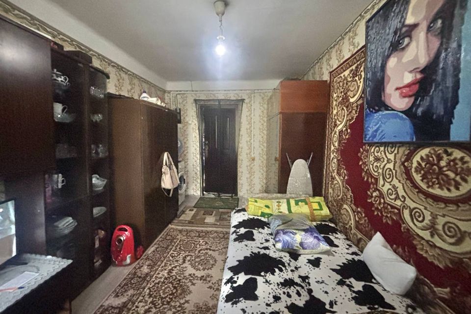 Продаётся 2 комнаты в 4-комн. квартире, 24 м²