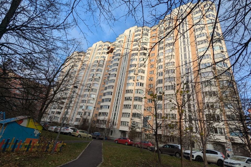 Продаётся 1-комнатная квартира, 37.9 м²