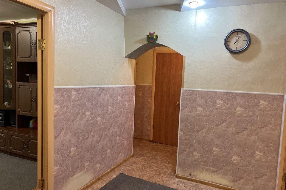 Продаётся 4-комнатная квартира, 77.6 м²