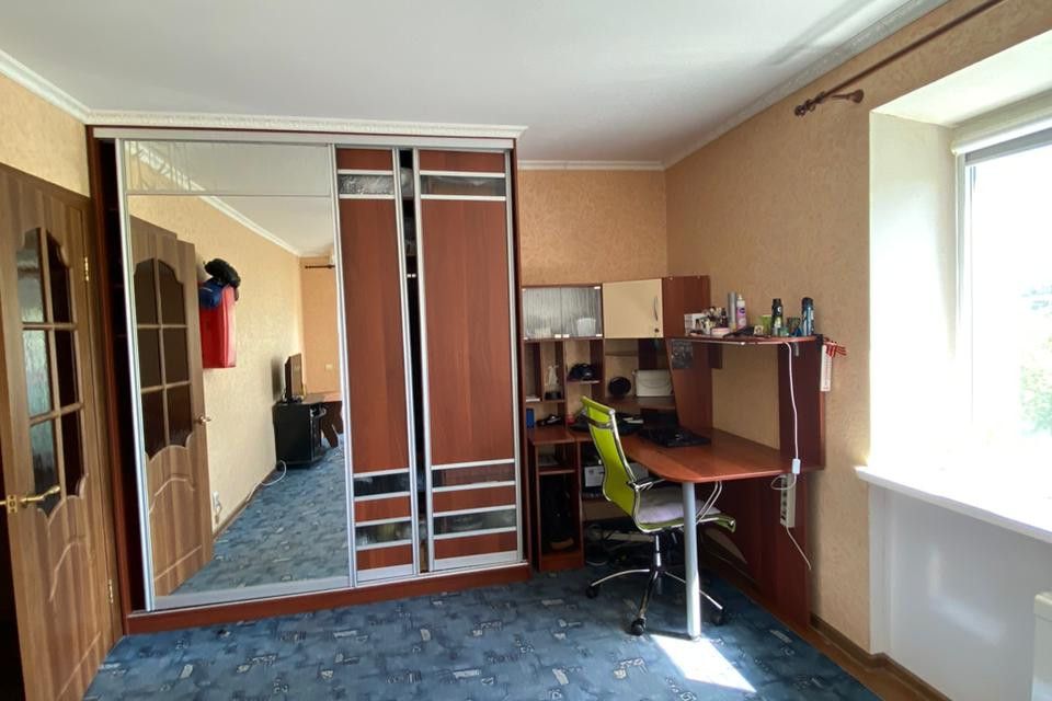 Продаётся 2-комнатная квартира, 42.8 м²