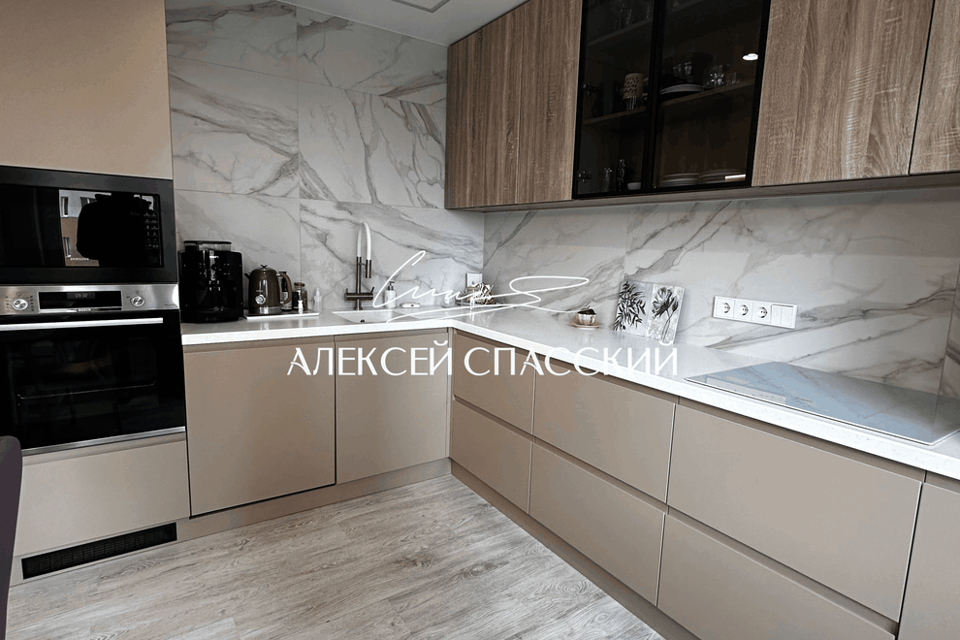 Продаётся 3-комнатная квартира, 81.3 м²