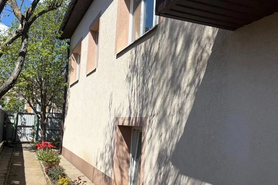 Продаётся 2-этажный дом, 255 м²