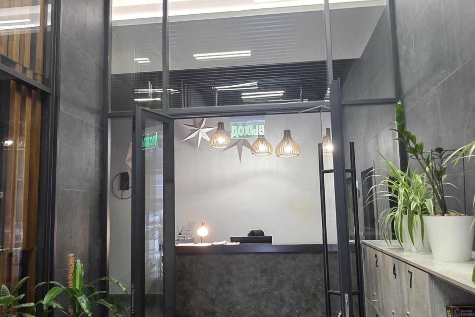 Продаётся 2-комнатная квартира, 65 м²