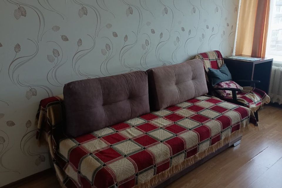 Продаётся 3-комнатная квартира, 56.9 м²
