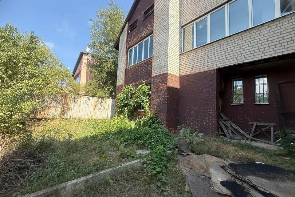 Продаётся 2-этажный дом, 511 м²