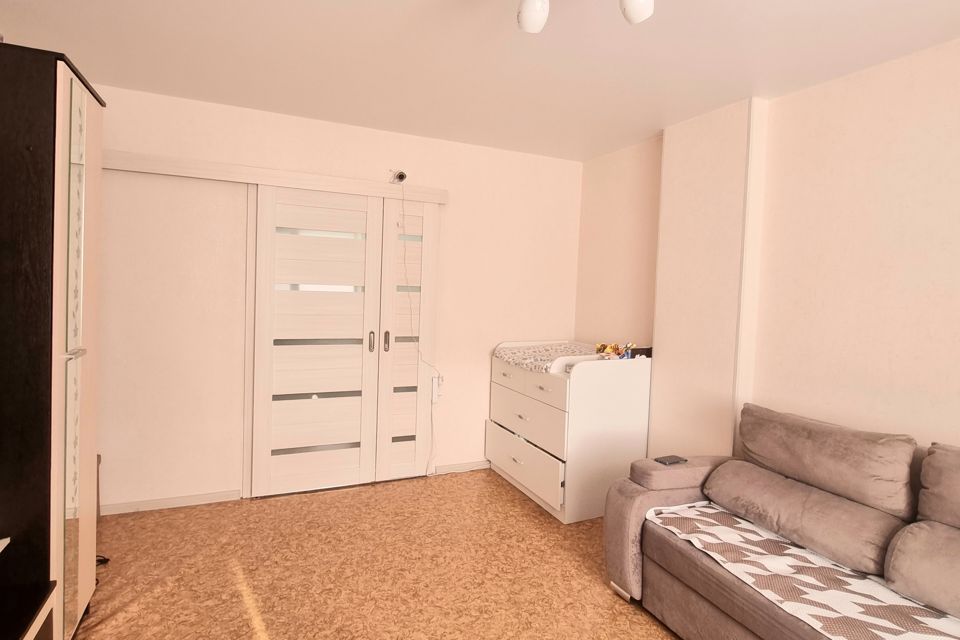 Продаётся 1-комнатная квартира, 37.2 м²