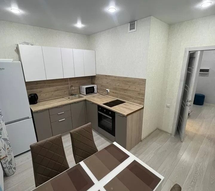 Сдаётся 2-комнатная квартира, 52 м²