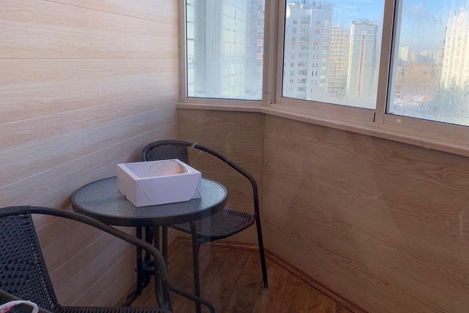 Продаётся 1-комнатная квартира, 38 м²