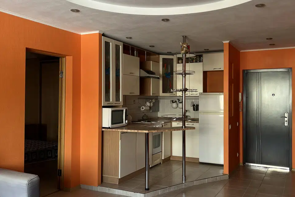 Продаётся 2-комнатная квартира, 65.6 м²