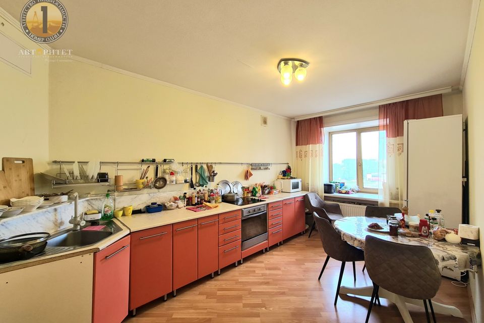 Продаётся 4-комнатная квартира, 120.1 м²