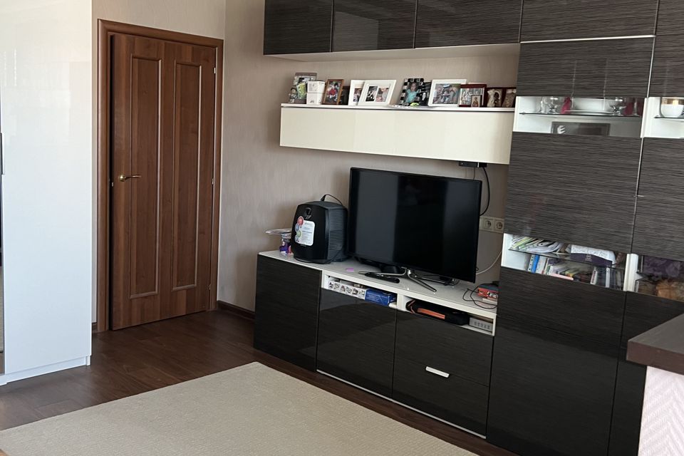 Продаётся 2-комнатная квартира, 72.5 м²