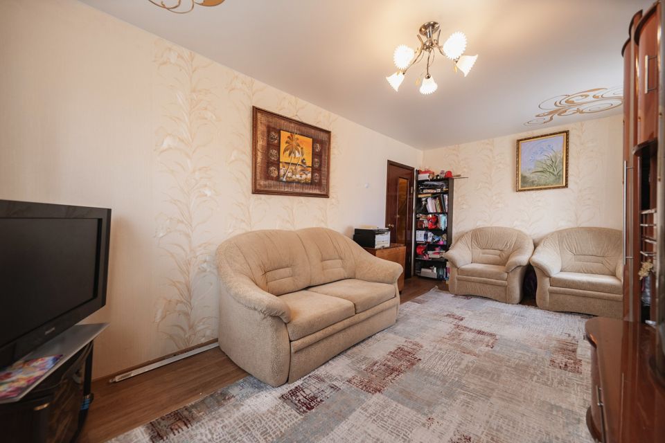 Продаётся 3-комнатная квартира, 60.5 м²