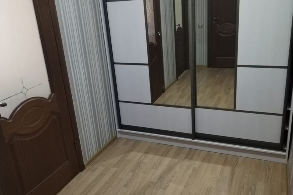 Продаётся 1-комнатная квартира, 42.2 м²