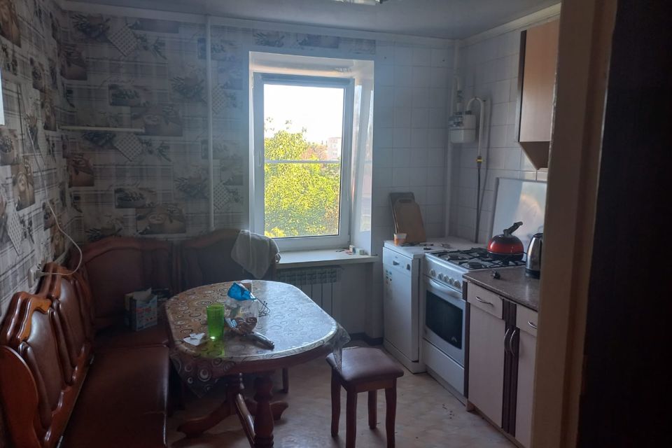 Продаётся 3-комнатная квартира, 57.5 м²