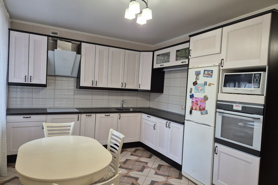 Продаётся 3-комнатная квартира, 85.2 м²