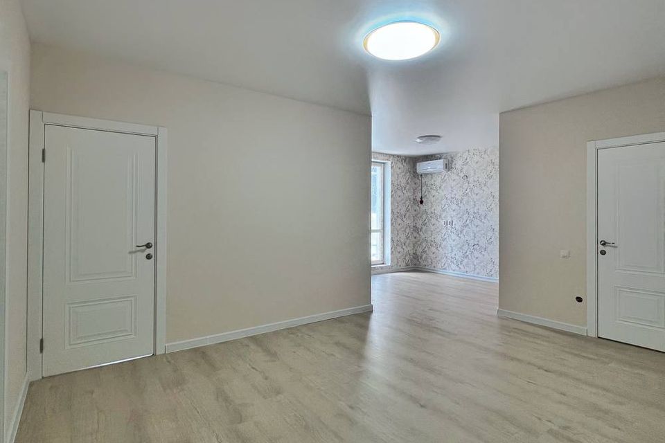 Продаётся 2-комнатная квартира, 63.6 м²