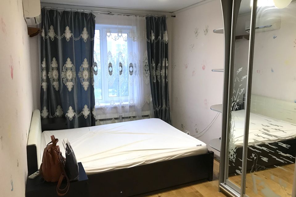 Продаётся 3-комнатная квартира, 57 м²