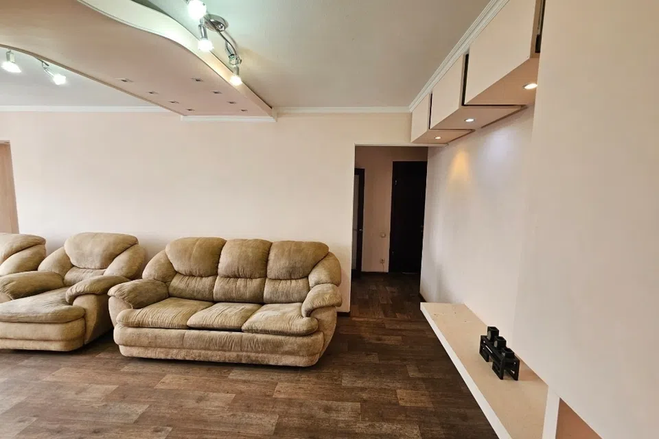 Продаётся 3-комнатная квартира, 74 м²
