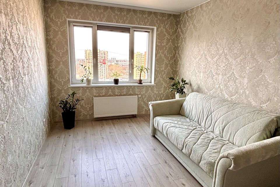 Продаётся 1-комнатная квартира, 43 м²