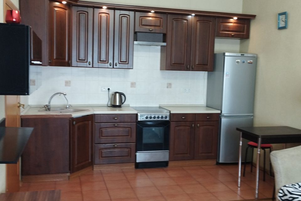 Продаётся 1-комнатная квартира, 46 м²
