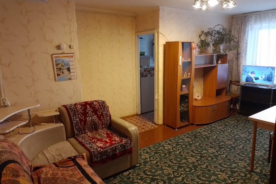 Продаётся 3-комнатная квартира, 56.5 м²