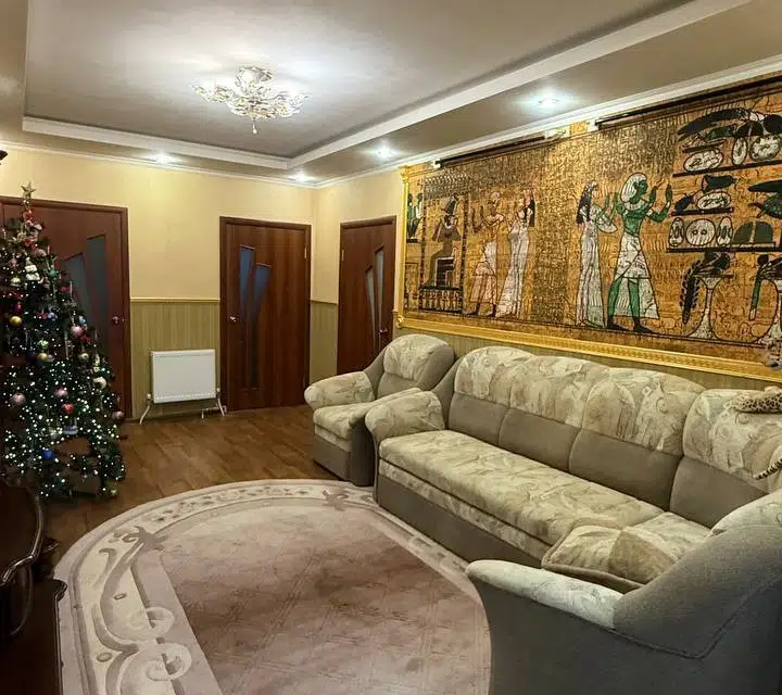 Продаётся 2-этажный дом, 350 м²
