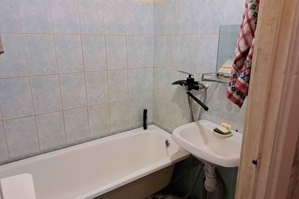 Продаётся 3-комнатная квартира, 61.3 м²
