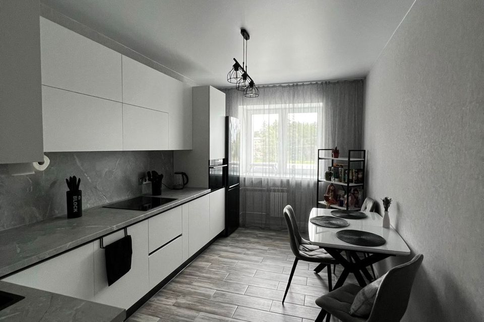 Продаётся 1-комнатная квартира, 40.6 м²