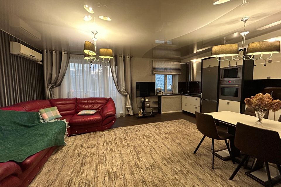 Продаётся 3-комнатная квартира, 70.6 м²