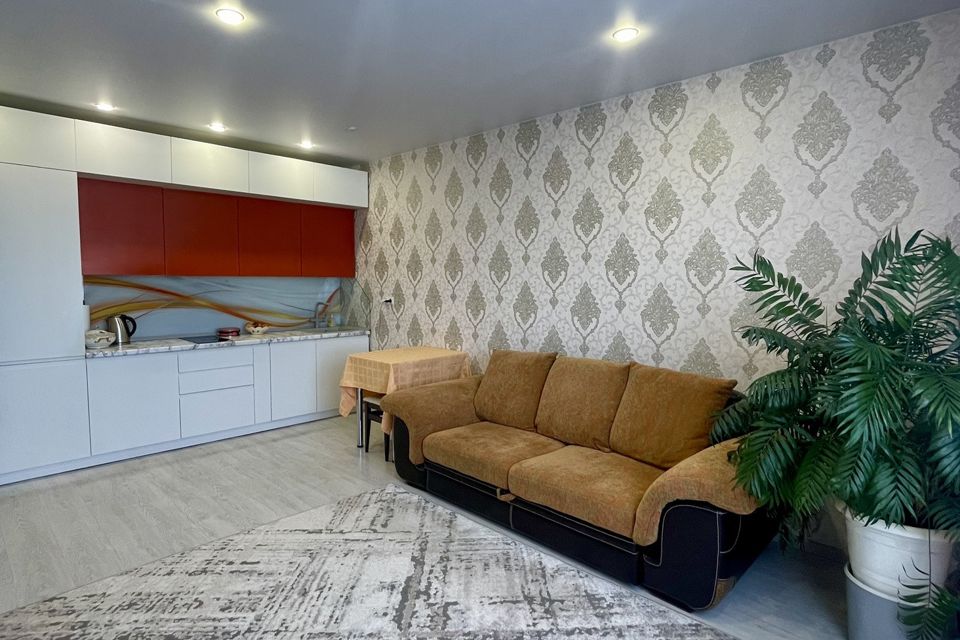 Продаётся 1-комнатная квартира, 58 м²