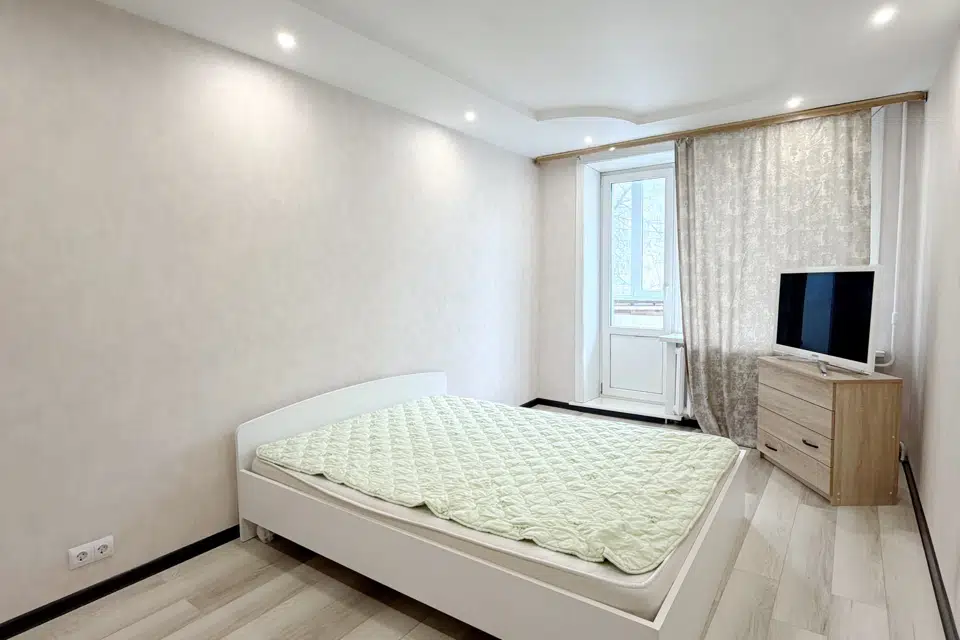 Продаётся 3-комнатная квартира, 57.4 м²