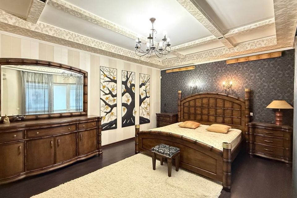 Продаётся 2-этажный дом, 300 м²