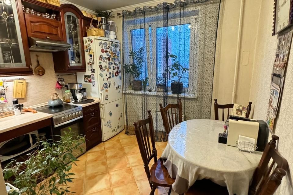 Продаётся 2-комнатная квартира, 57 м²