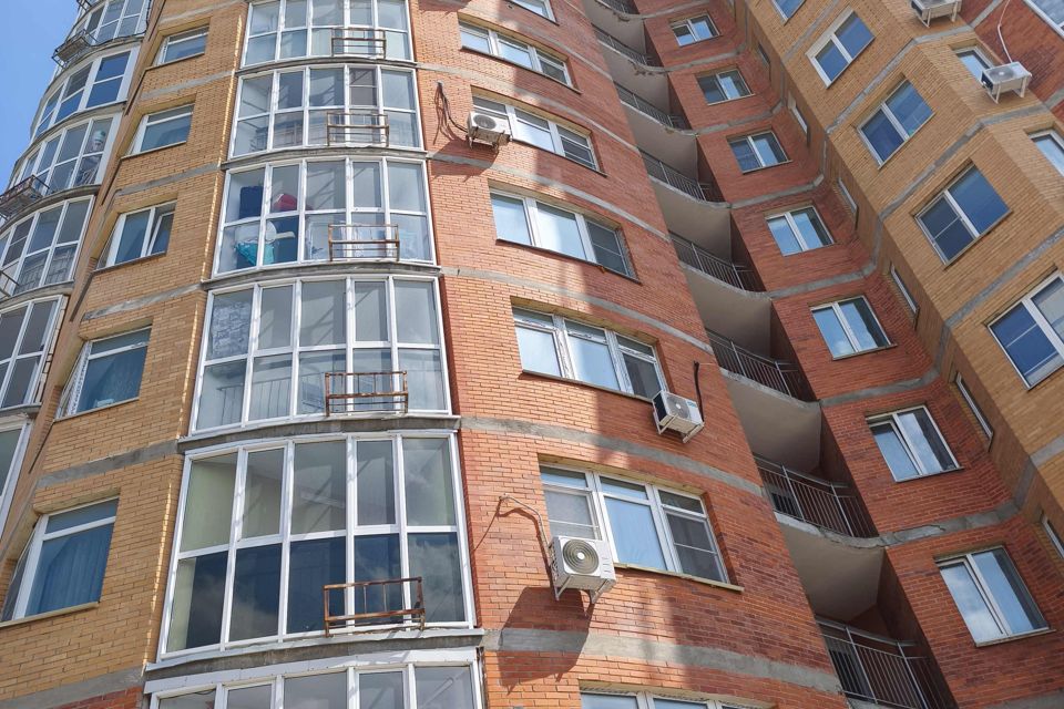 Продаётся 3-комнатная квартира, 104.3 м²