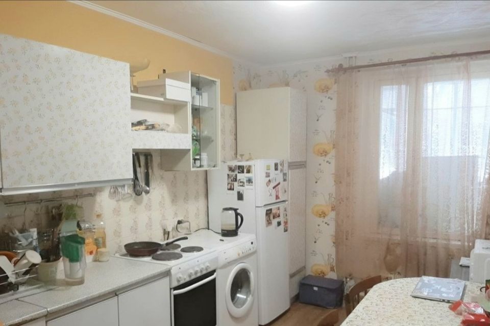 Продаётся 1-комнатная квартира, 42 м²