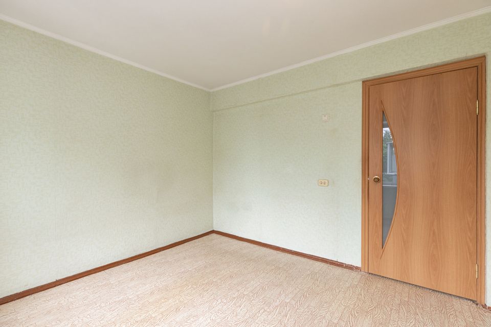 Продаётся 4-комнатная квартира, 60 м²