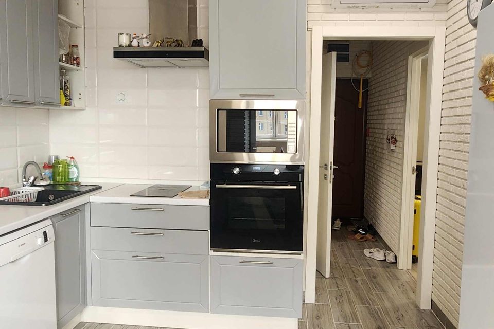 Продаётся 1-комнатная квартира, 42 м²