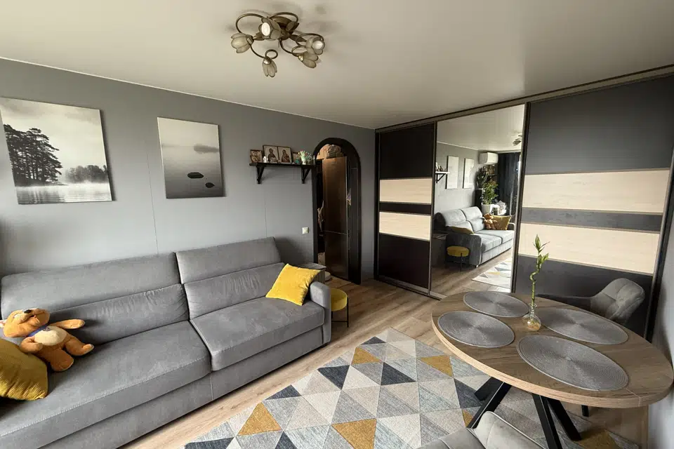 Продаётся 3-комнатная квартира, 55.5 м²