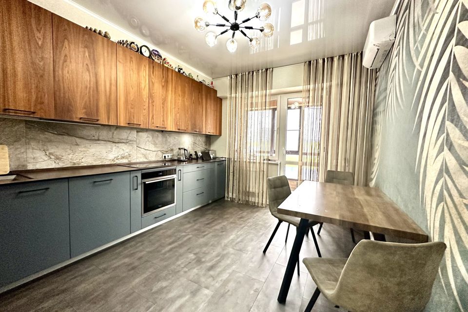 Продаётся 3-комнатная квартира, 96 м²