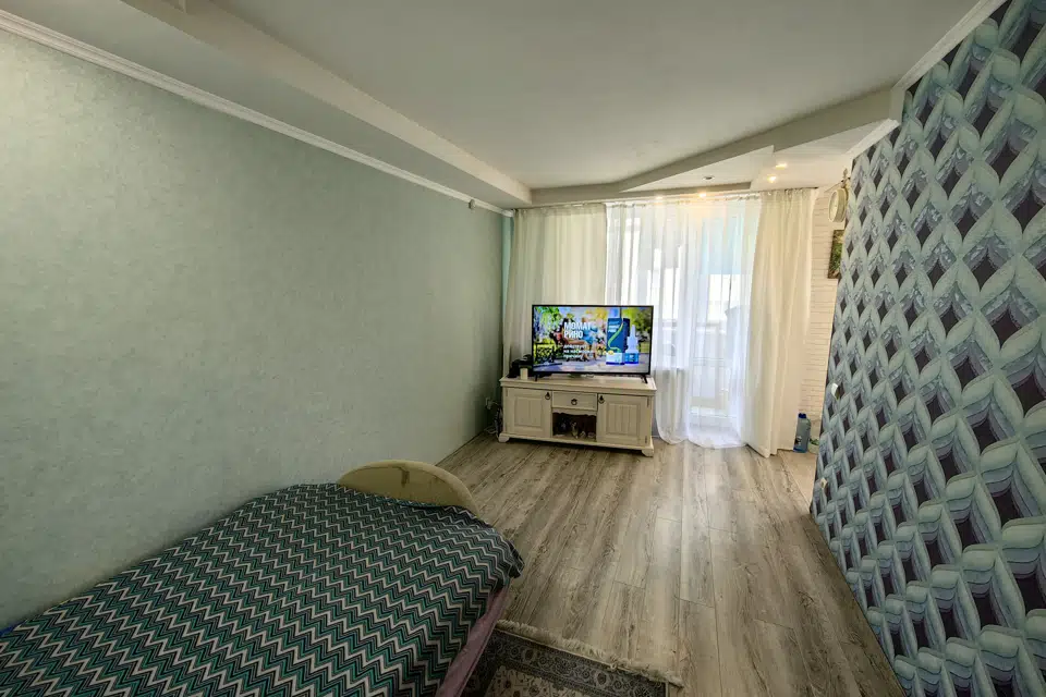 Продаётся 3-комнатная квартира, 56.6 м²