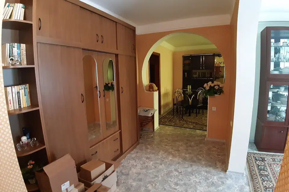 Продаётся 3-комнатная квартира, 70 м²