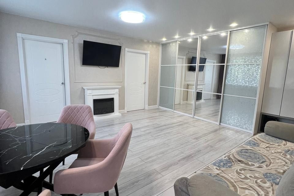 Продаётся 3-комнатная квартира, 59.9 м²
