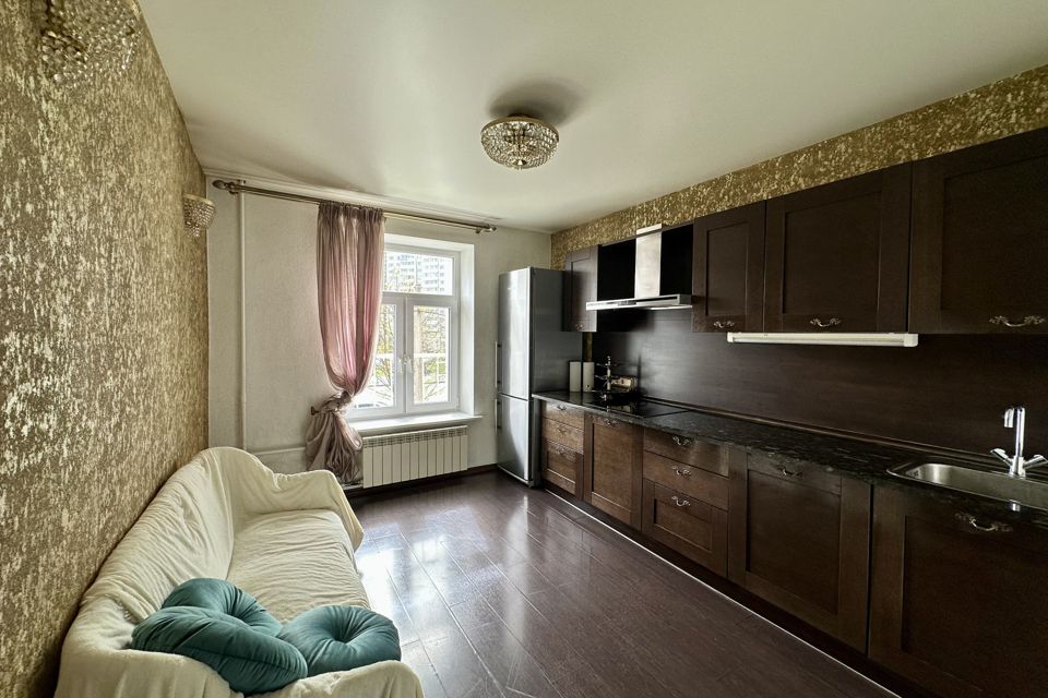 Продаётся 2-комнатная квартира, 77.8 м²